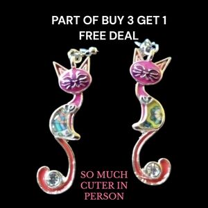 🐈🩷Kitty Pink Color with a Long Tail Earrings - NWOT🩷🐈